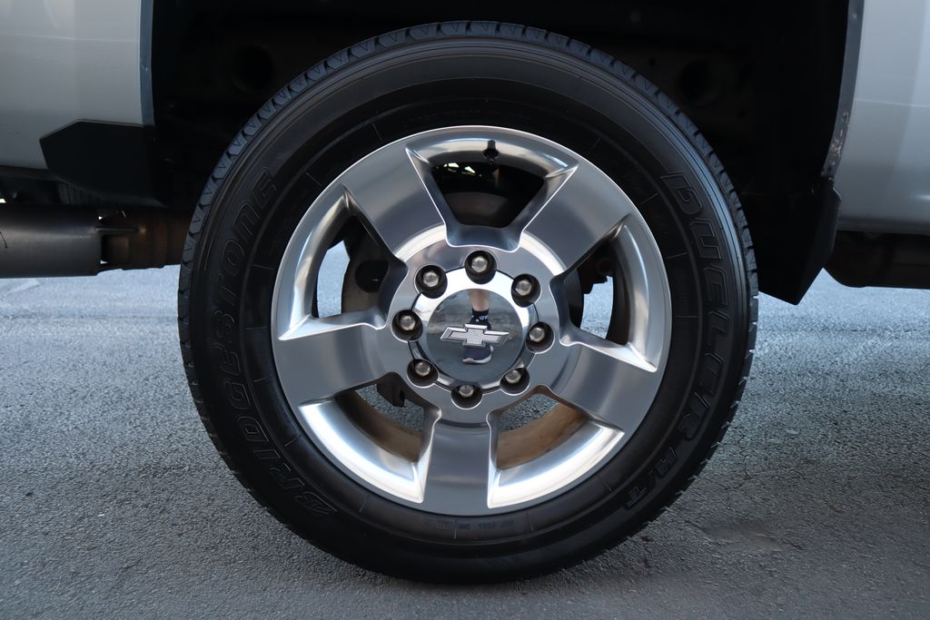 Thumbnail: 2016 Chevrolet Silverado 2500 - 31