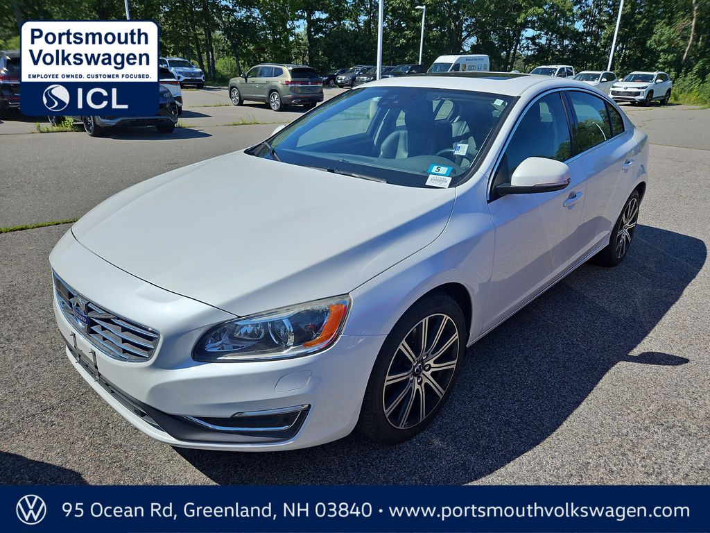 2016 Volvo S60 Blanco (Crystal White Pearl) Sedán Tracción en las cuatro ruedas 6 velocidades Automática