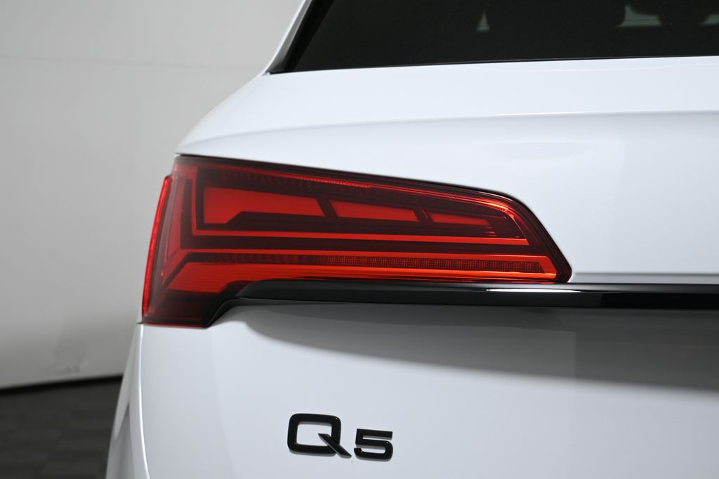 2025 Audi Q5  12