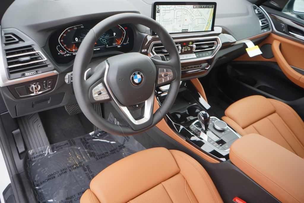 2025 BMW X4 xDrive30i 11