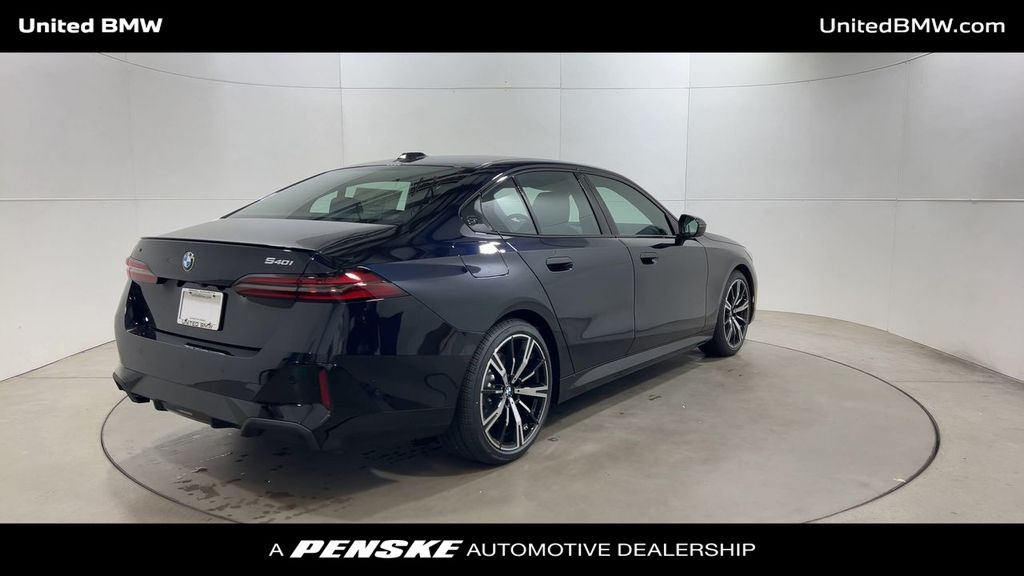2026 BMW 5 Series 540i xDrive 8