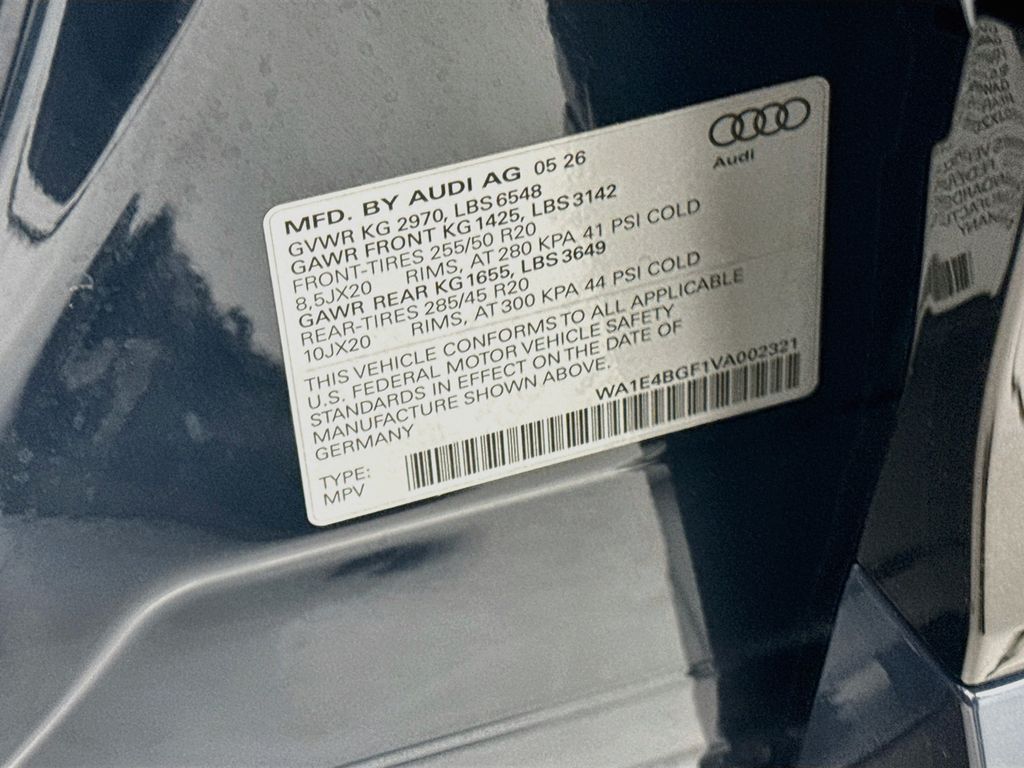 Thumbnail: 2027 Audi Q6 e-tron - 31
