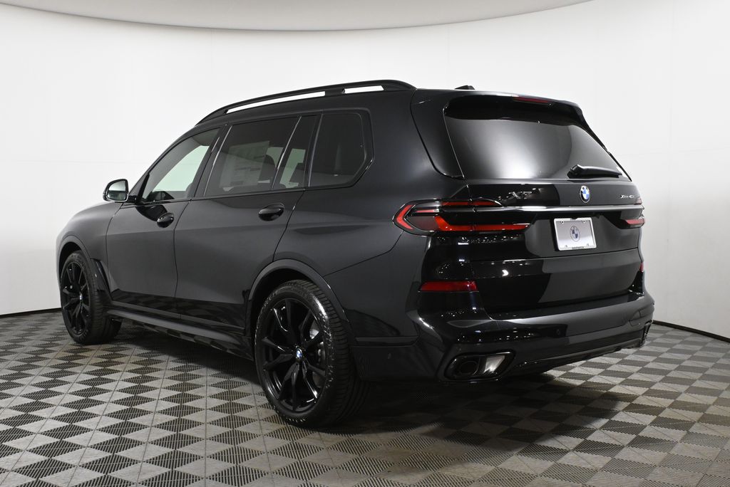 Thumbnail: 2027 BMW X7 - 5