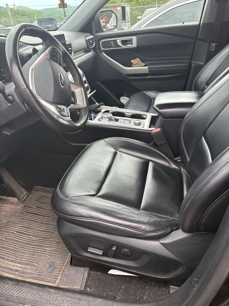 2021 Agate Black Metallic Ford Explorer XLT 4X4 SUV