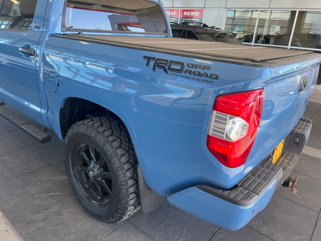 Thumbnail: 2018 Toyota Tundra - 3
