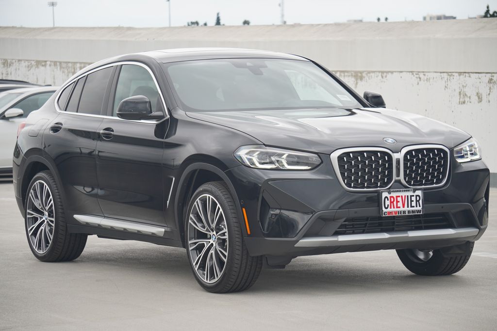 Thumbnail: 2025 BMW X4 - 3