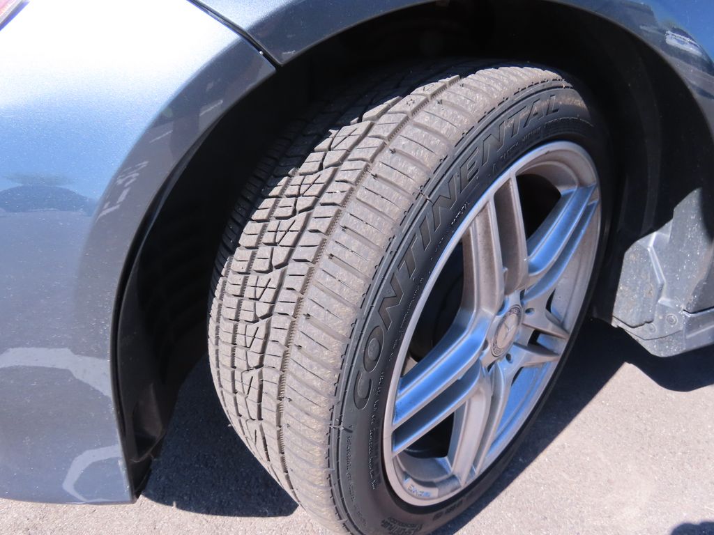 Thumbnail: 2014 Mercedes-Benz E-Class - 14