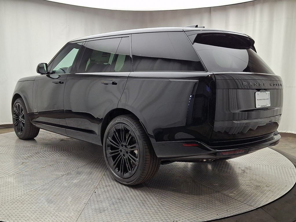 Thumbnail: 2026 Land Rover Range Rover - 4
