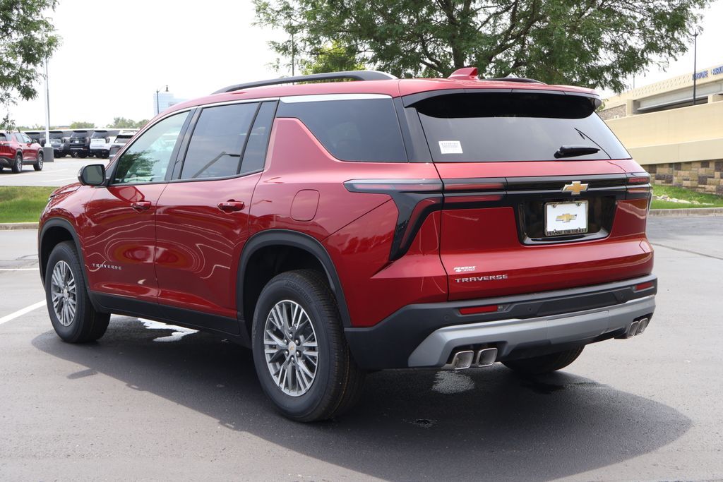 Thumbnail: 2027 Chevrolet Traverse - 5