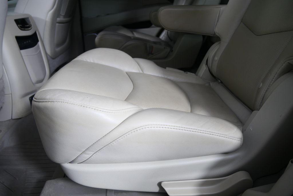 Thumbnail: 2020 Cadillac Escalade - 15