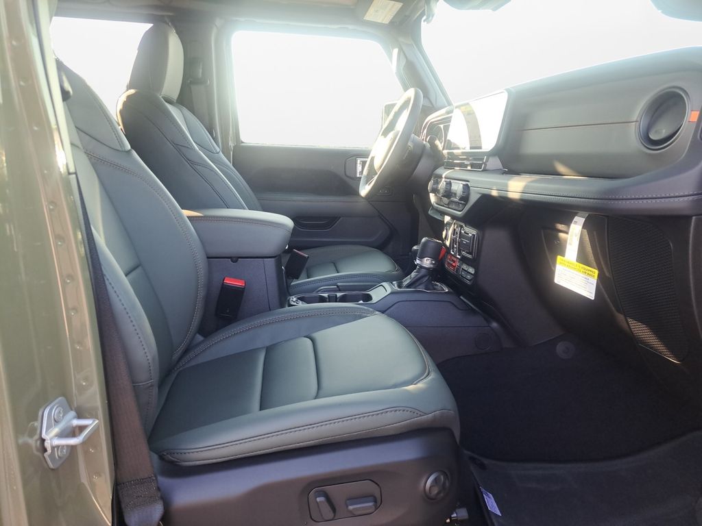 New Car 2025 Jeep Gladiator  Mojave For Sale In Austin, Texas