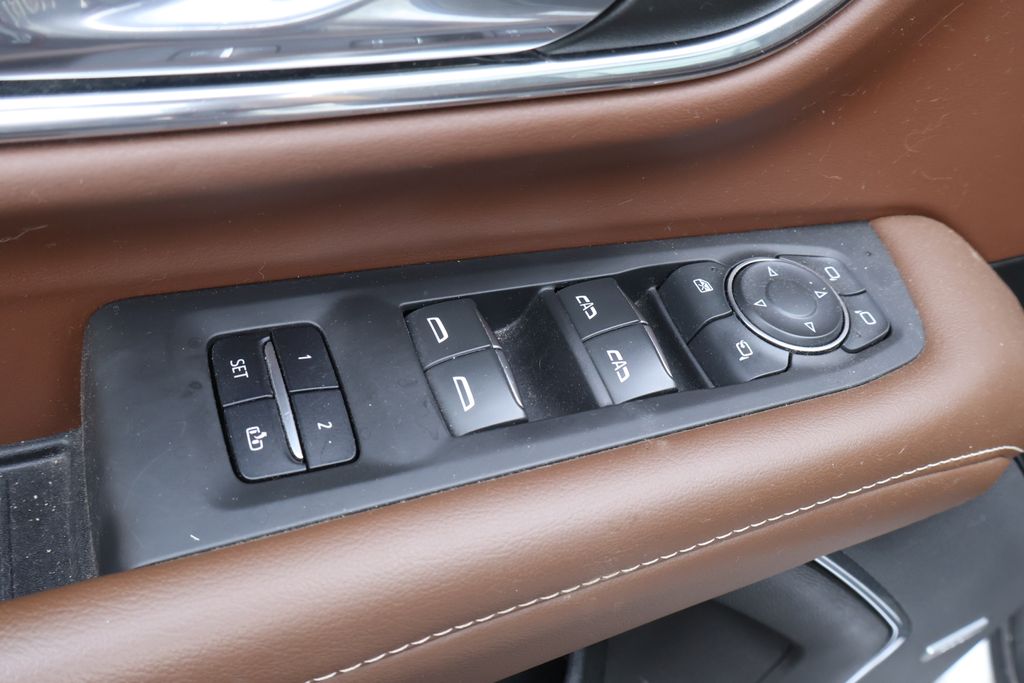 2023 Chevrolet Suburban High Country 18