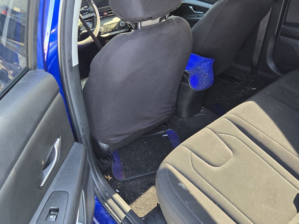 2023 Hyundai Elantra - $20,130