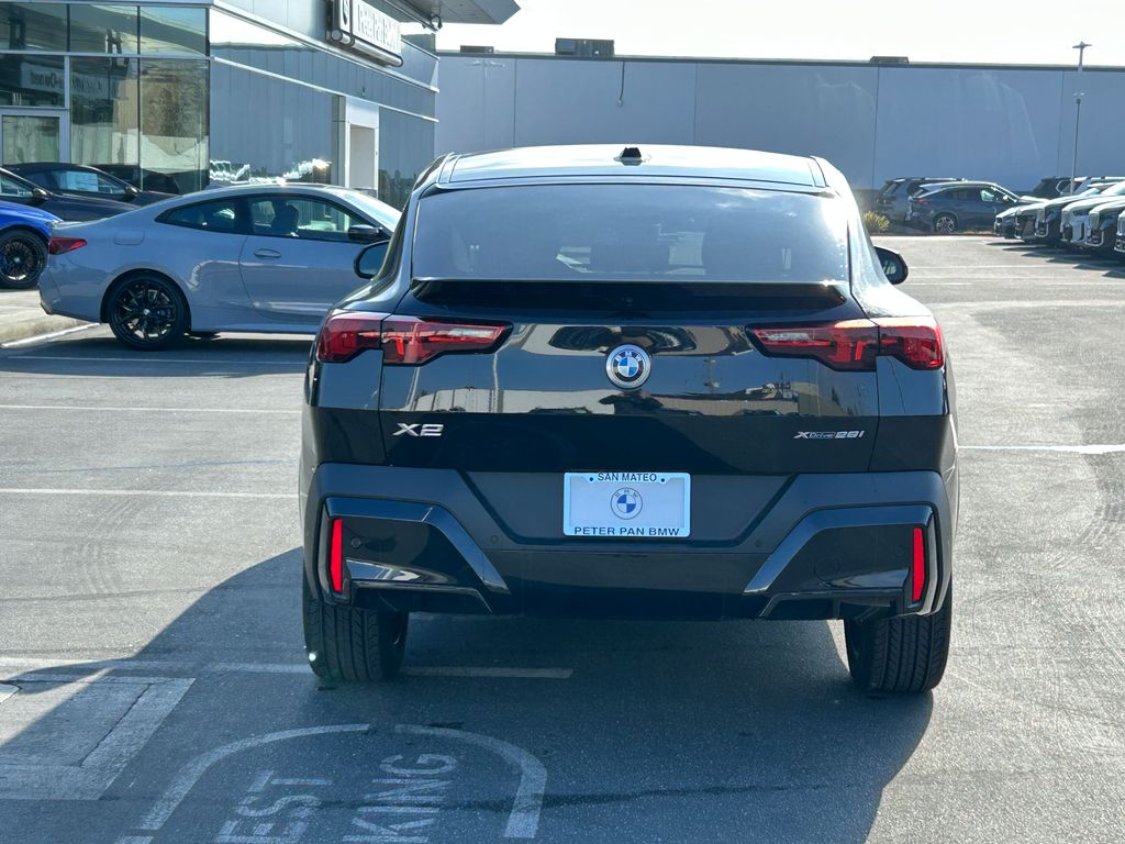 2025 BMW X2 xDrive28i 4