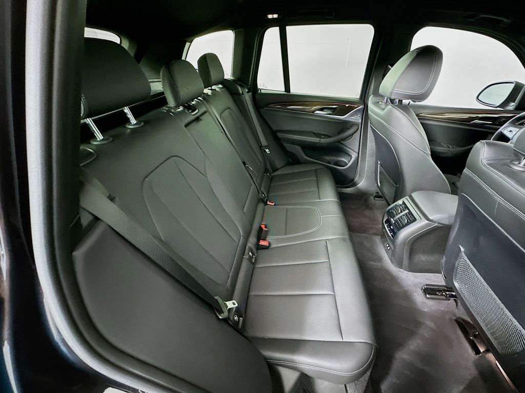 Thumbnail: 2022 BMW X3 - 28