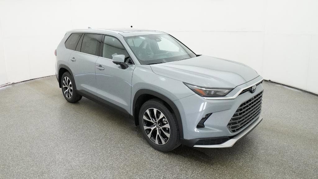 Thumbnail: 2026 Toyota Grand Highlander - 3