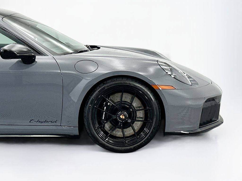 Thumbnail: 2026 Porsche 911 - 11