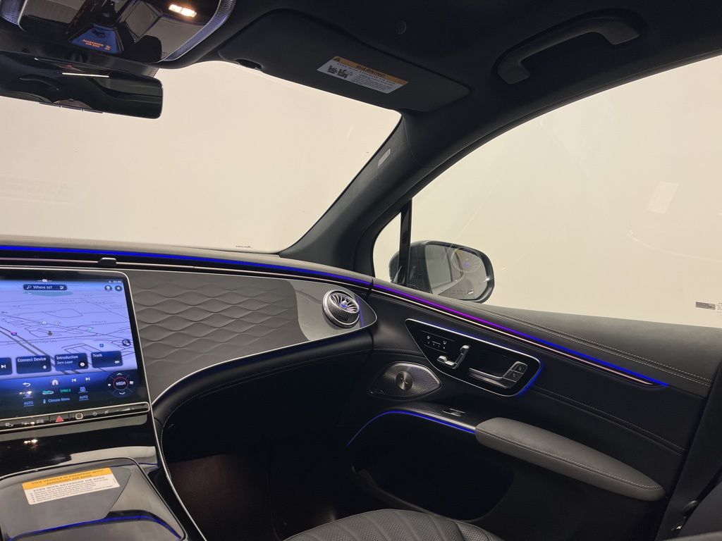 Thumbnail: 2023 Mercedes-Benz EQS - 26