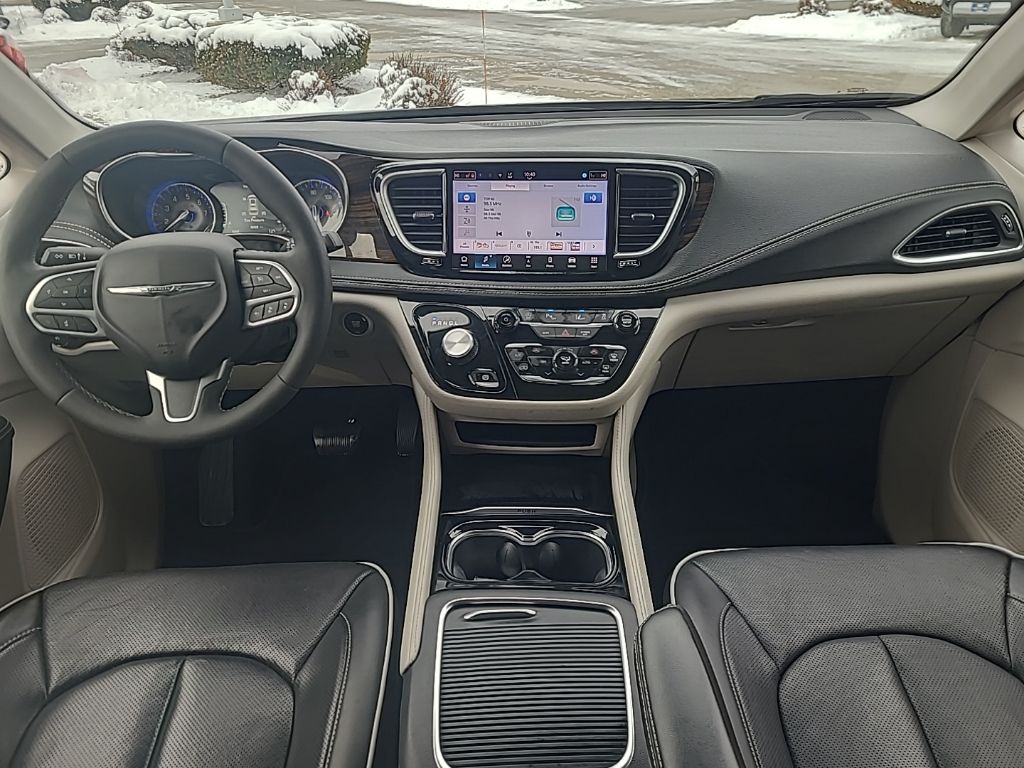 used 2024 Chrysler Pacifica car, priced at $35,773