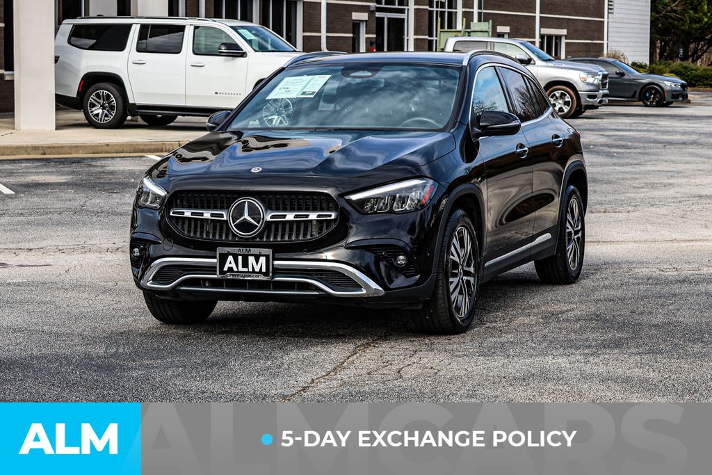 Used 2025 Black Mercedes-Benz GLA 250 image 4