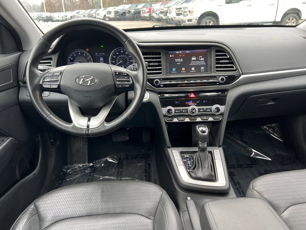 2019 Hyundai Elantra Limited 9