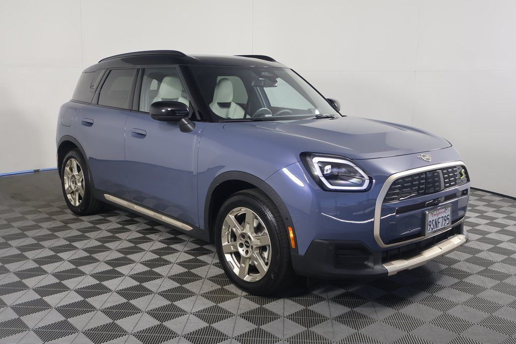 Thumbnail: 2025 MINI Cooper Countryman - 3