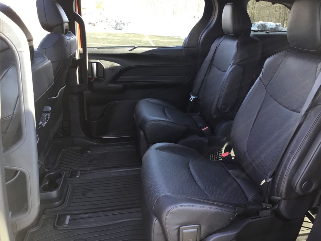 Thumbnail: 2026 Toyota Sienna - 16