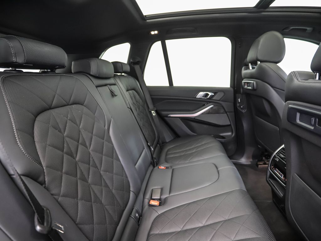 Thumbnail: 2023 BMW X5 - 27