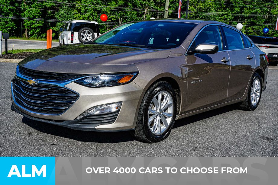 Used 2024 Gray Chevrolet LT image 3