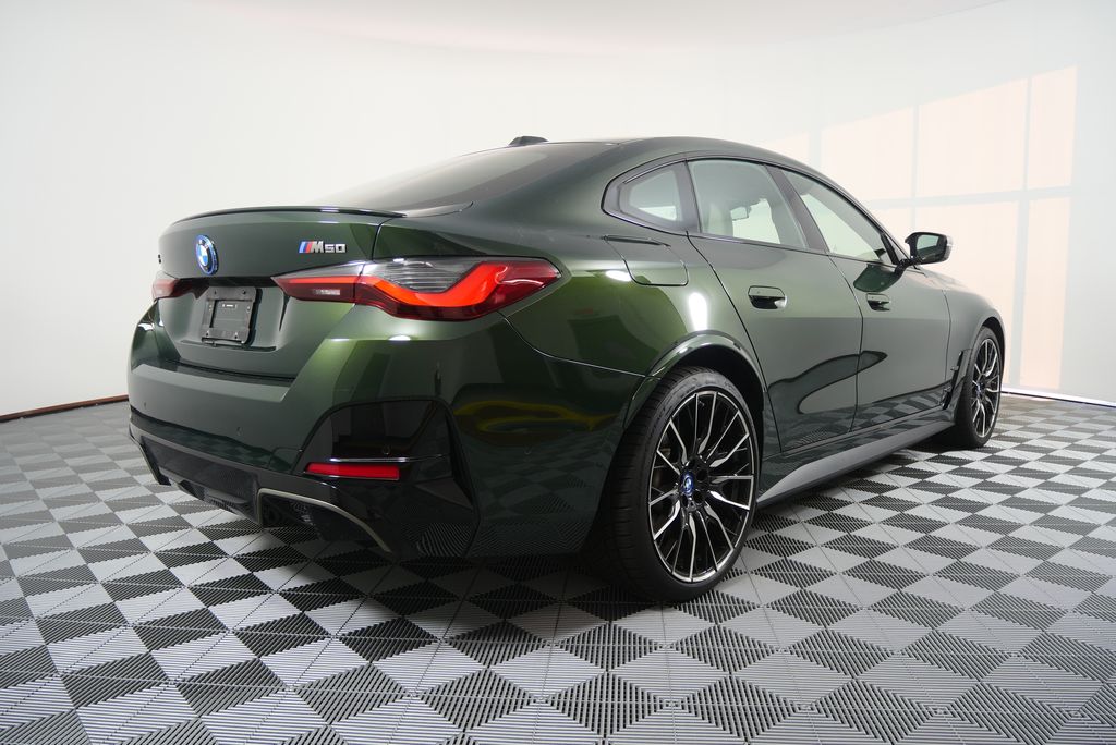 Thumbnail: 2023 BMW i4 - 3