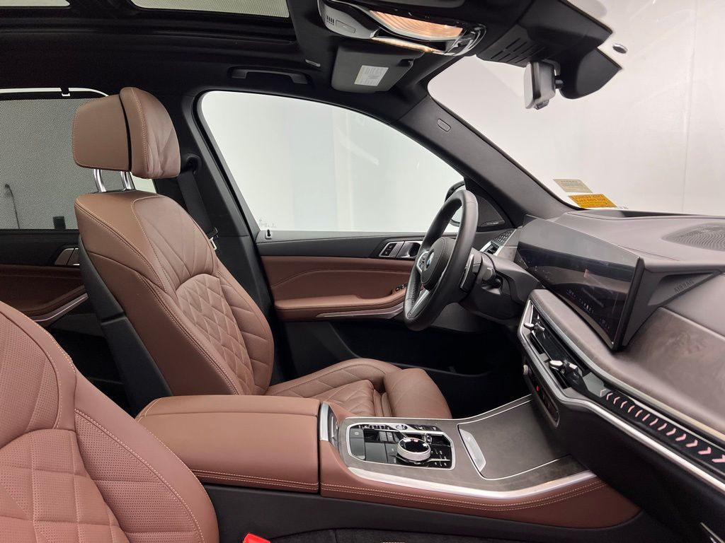 Thumbnail: 2024 BMW X5 - 6