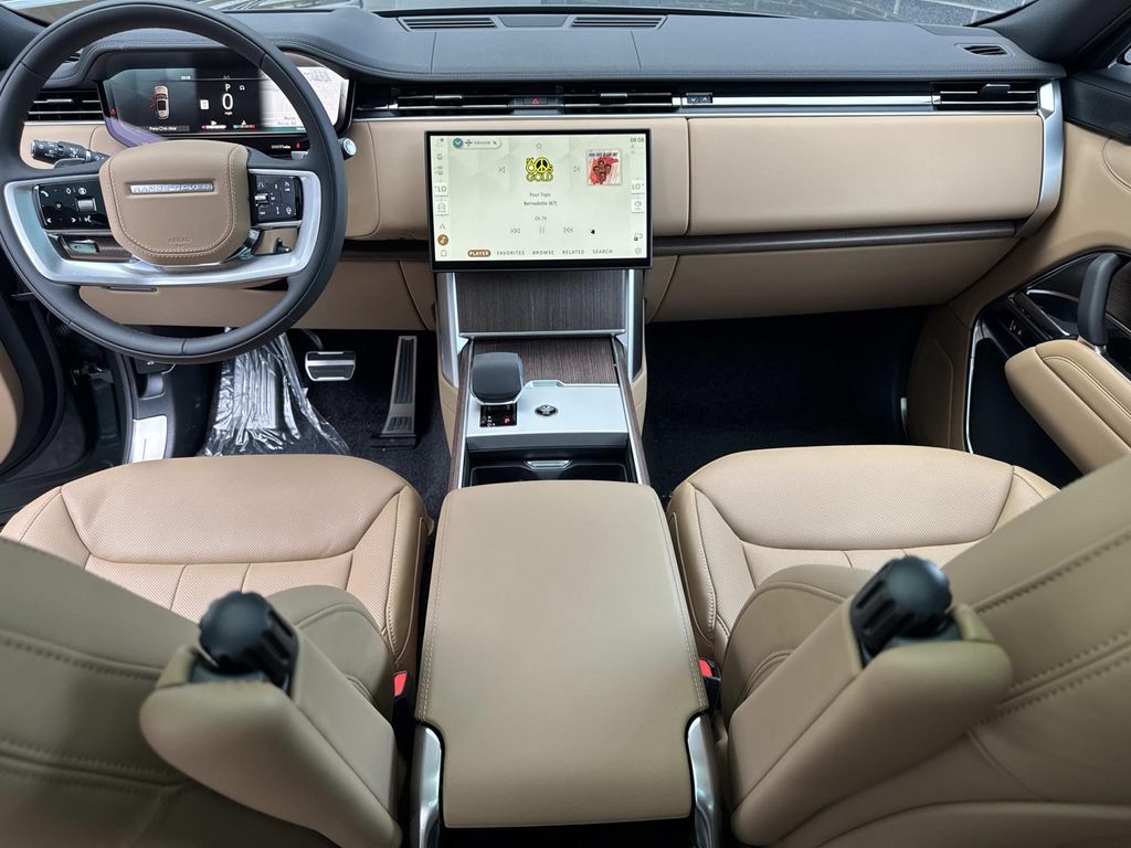 New 2026 Green Land Rover SE image 20
