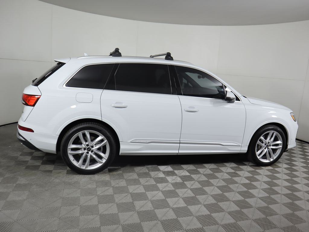 Thumbnail: 2025 Audi Q7 - 4