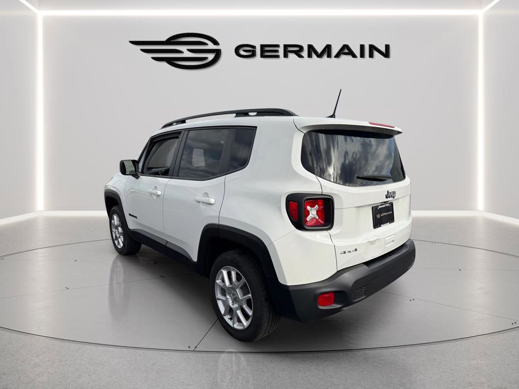 View vehicle photo 4