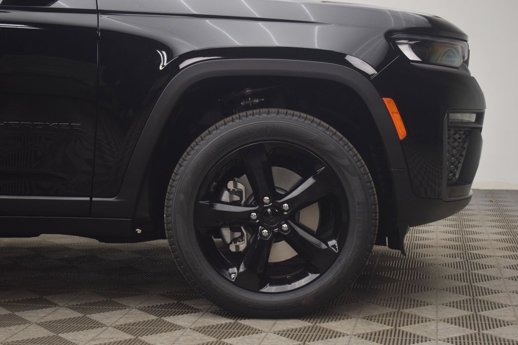 new 2026 Jeep Grand Cherokee L car, priced at $50,435