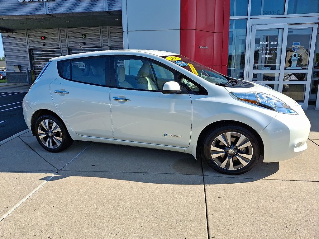 Thumbnail: 2015 Nissan Leaf - 7
