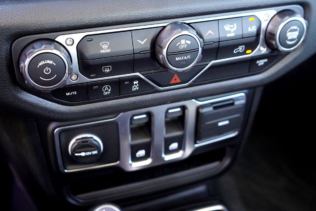 New Car 2025 Jeep Wrangler  Sport For Sale Under $35,000 In Taylor, Texas