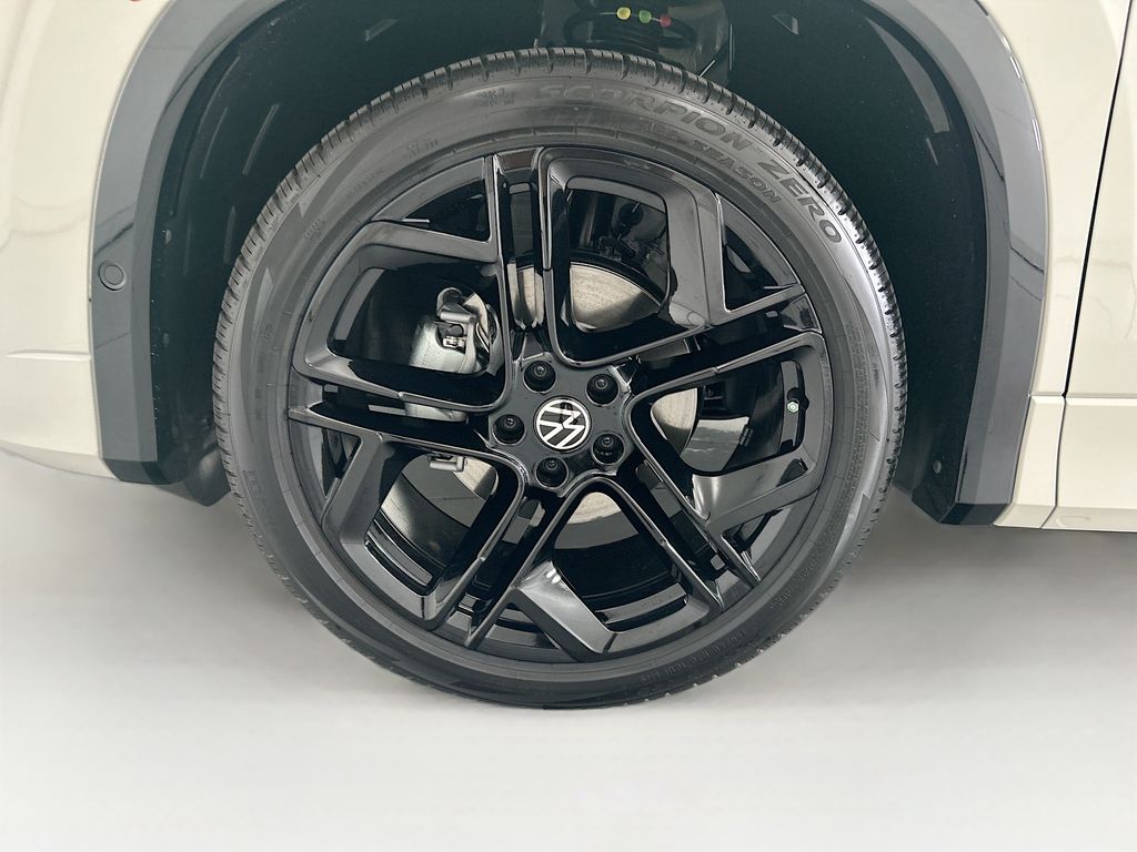 Thumbnail: 2026 Volkswagen Tiguan - 28