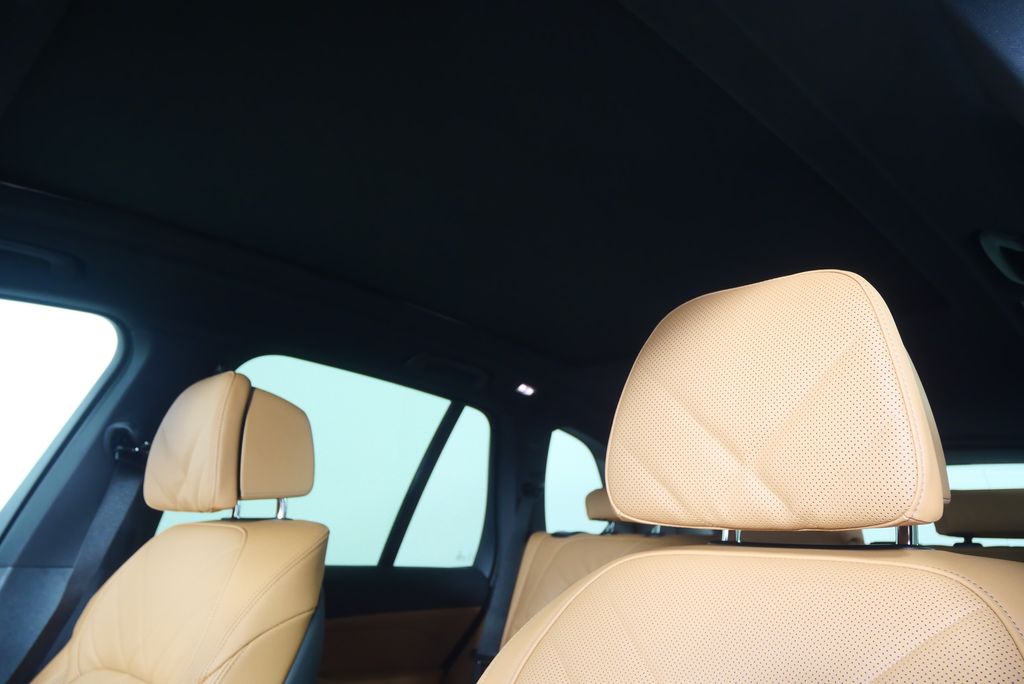 Thumbnail: 2026 BMW X5 - 12