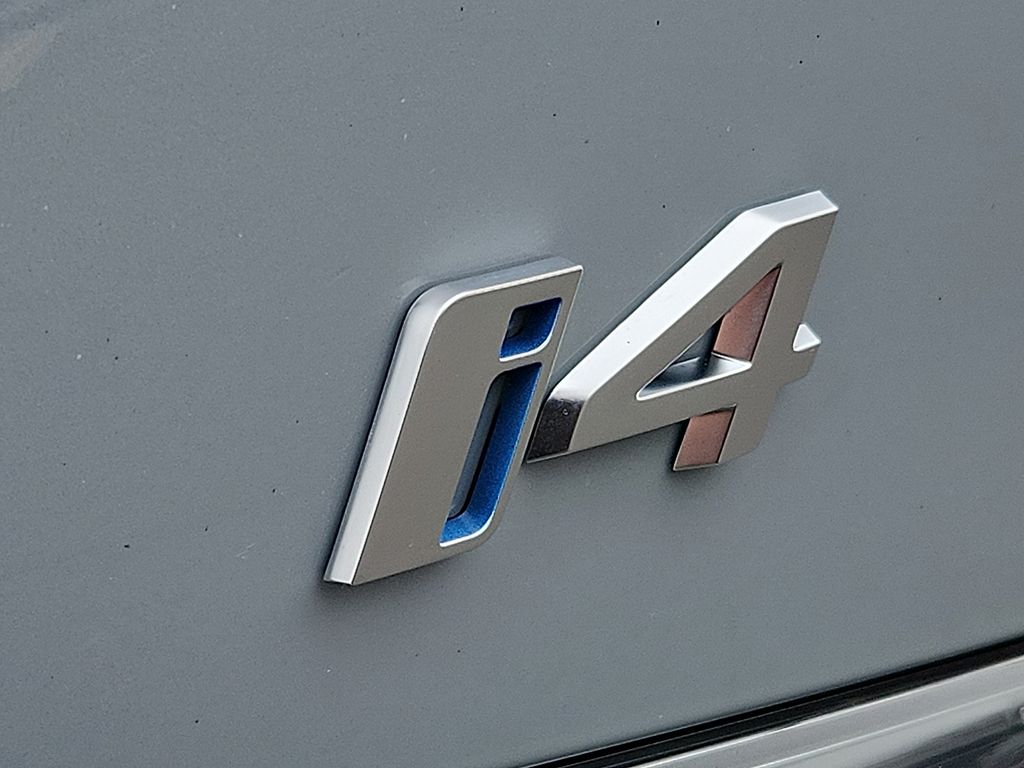 Thumbnail: 2025 BMW i4 - 30
