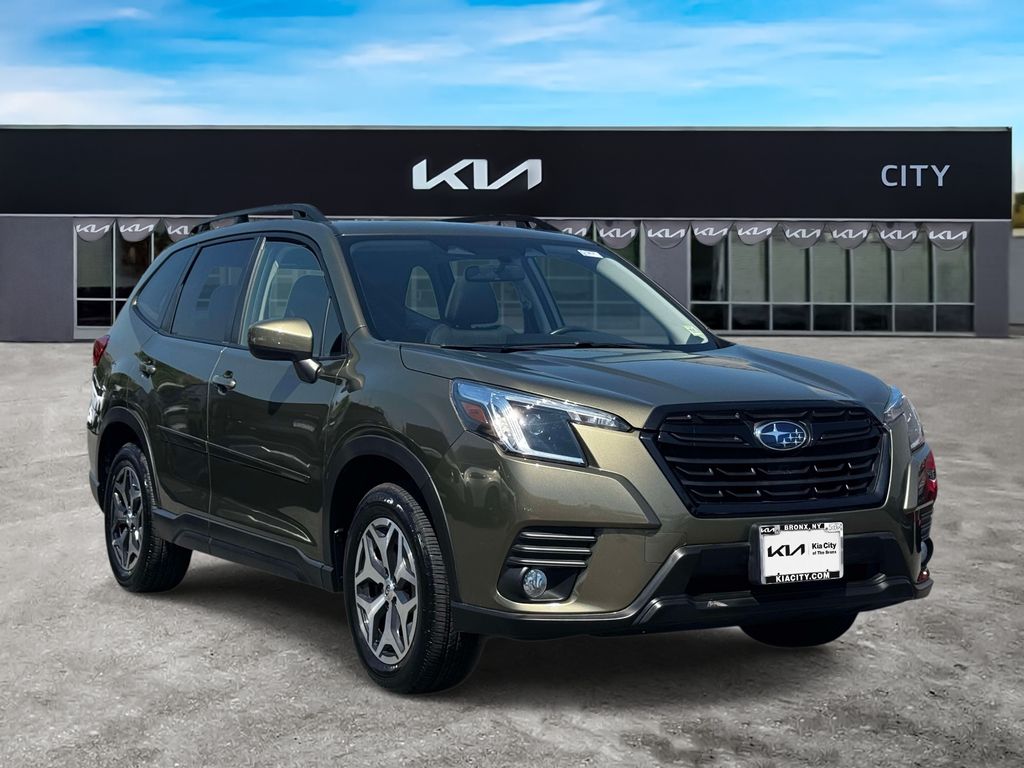 2023 Subaru Forester Premium Crossover AWD