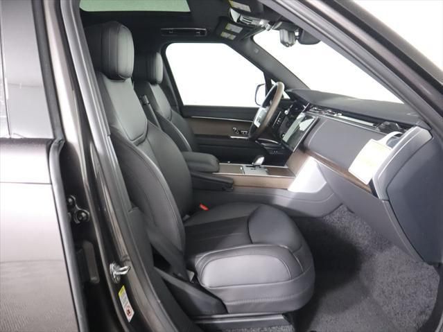 Thumbnail: 2026 Land Rover Range Rover - 22