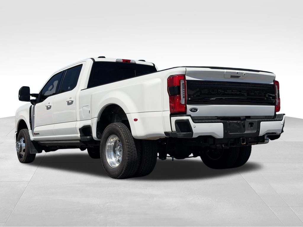 2025 Ford F-350 Super Duty Platinum