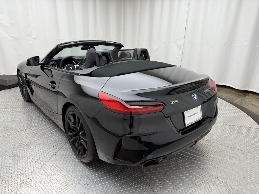 2022 BMW Z4 M40i 10