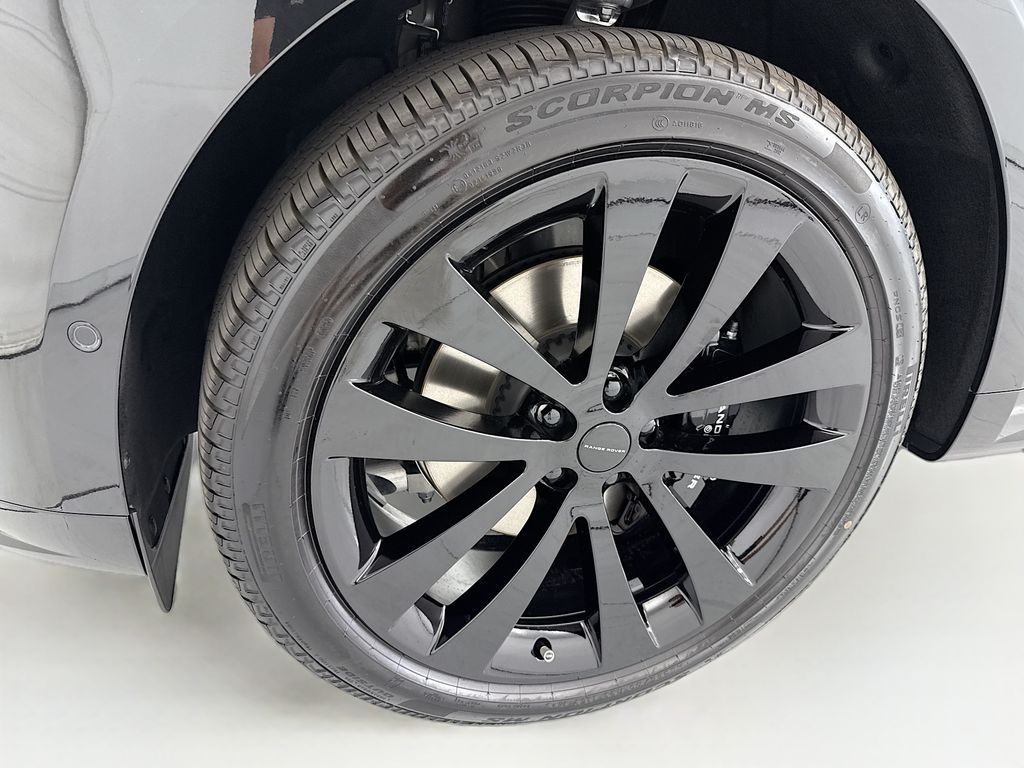 Thumbnail: 2026 Land Rover Range Rover Sport - 29