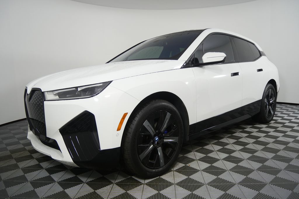 Thumbnail: 2024 BMW iX - 7