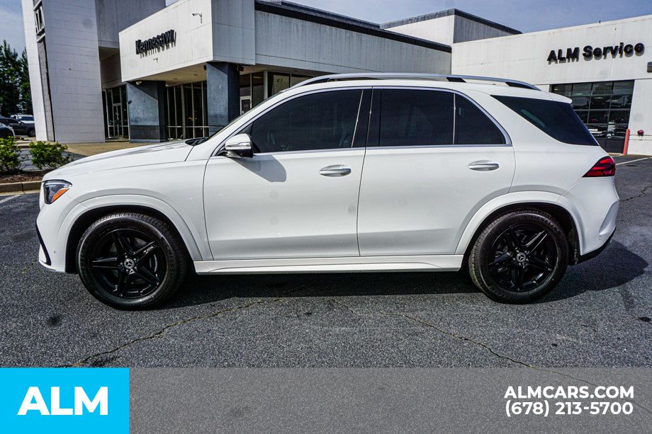Used 2025 White Mercedes-Benz GLE 580 image 7