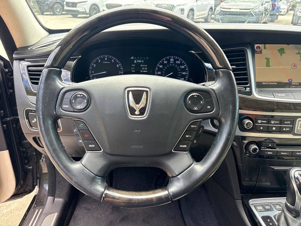 Used 2015 Gray Hyundai Signature image 18