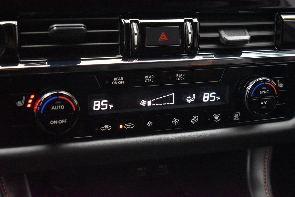 Thumbnail: 2024 Nissan Pathfinder - 21