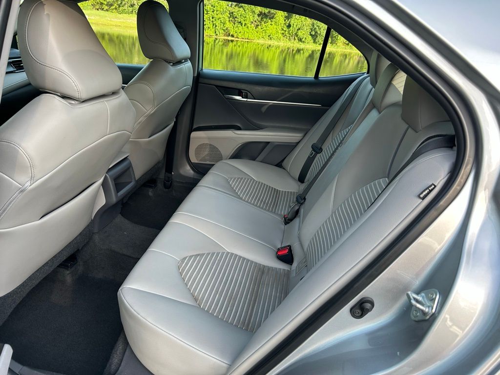 2021 Toyota Camry SE 13